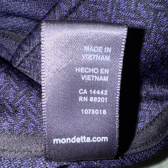 Mondetta athletic, hooded zip up jacket. Size M. VGUC - Picture 5 of 9